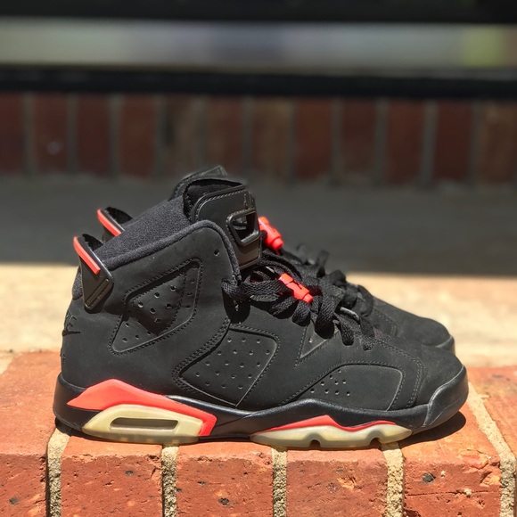 Jordan Other - Air Jordan Retro 6 Black Infrared (2019)
Size 5.5Y / 7 Wmns